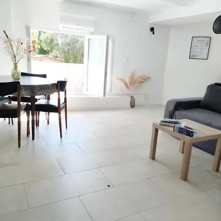 Appartement 2 Pieces Avec Place De Parking Exterieur A Beaulieu-Sur-Mer Beaulieu-sur-Mer