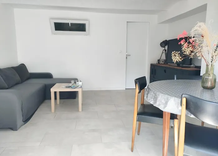 Appartement 2 Pieces Avec Place De Parking Exterieur A Beaulieu-Sur-Mer
